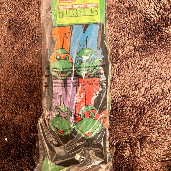 2 pairs of Teenage Mutant Ninja Turtle long socks! - Picture 1 of 4
